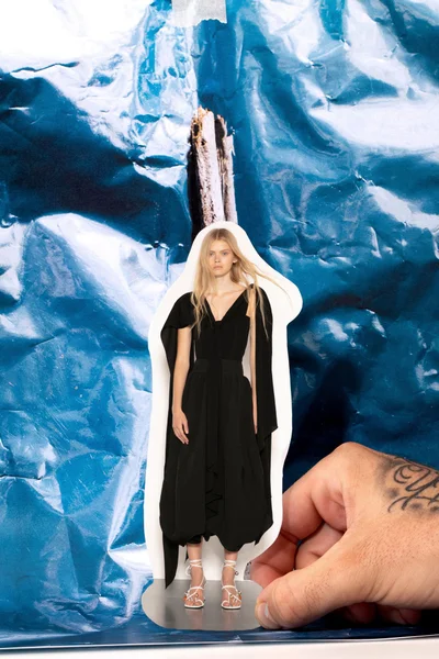 Look 16